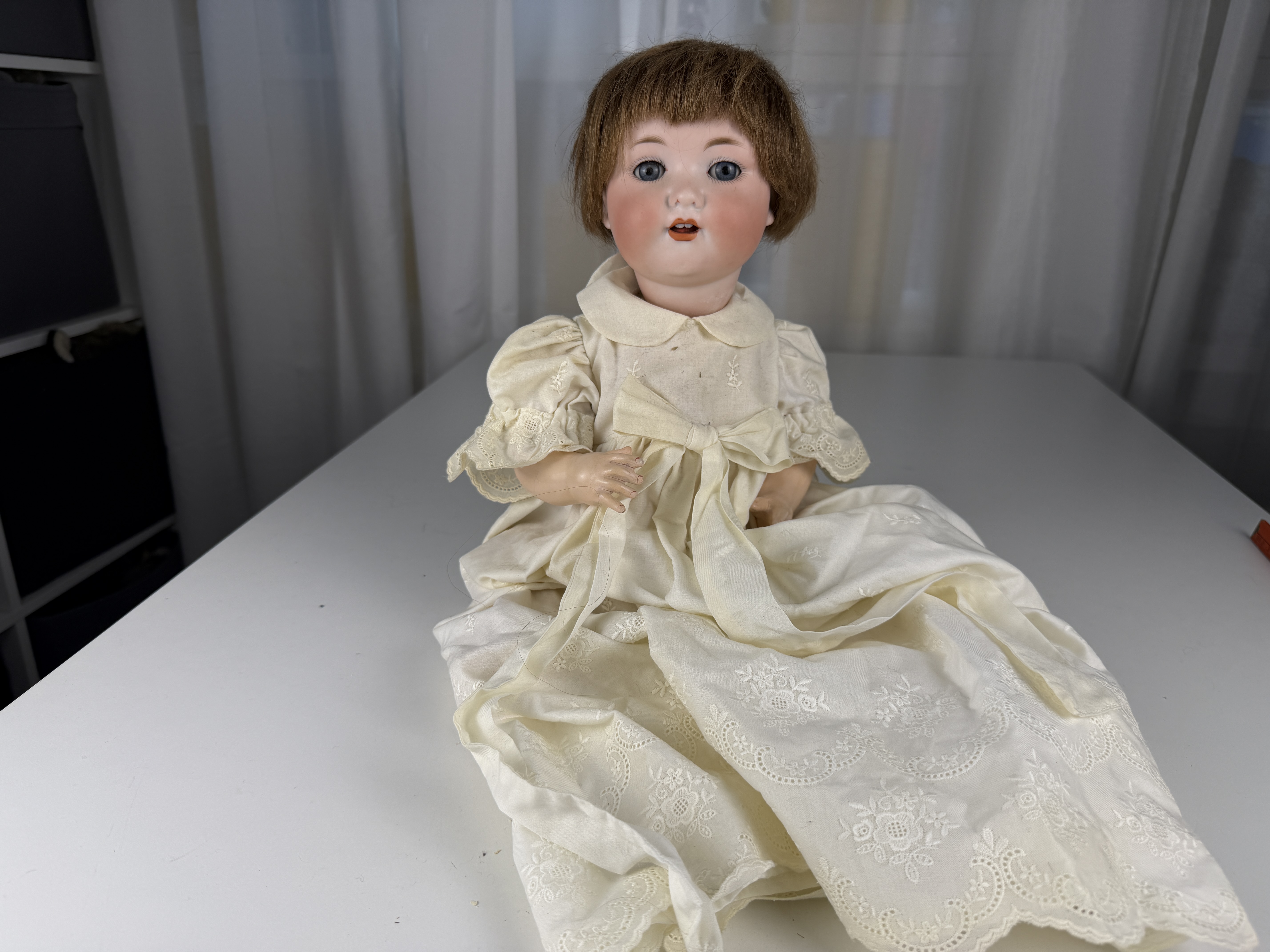 Künstlerpuppe Alte Puppe Porzellankopf 42 cm Zustand Siehe Fotos