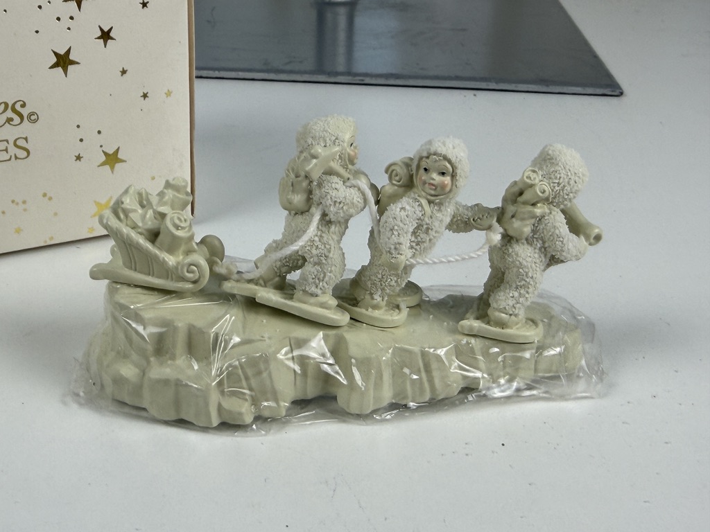 Goebel Figur Snowbabies 5,5 x 10 cm. 1 Wahl unbenutzt mit Ovp Top Zustand 