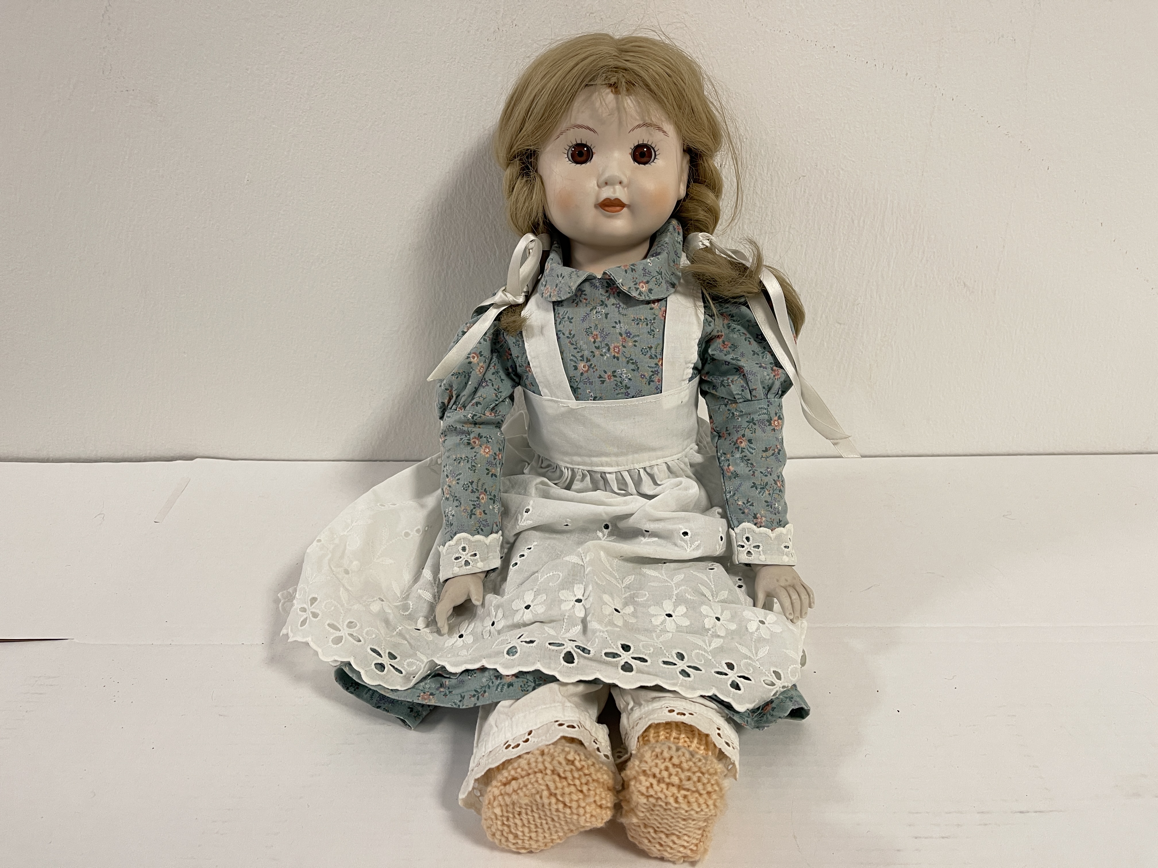 Künstlerpuppe Porzellanpuppe 50 cm. Top Zustand  