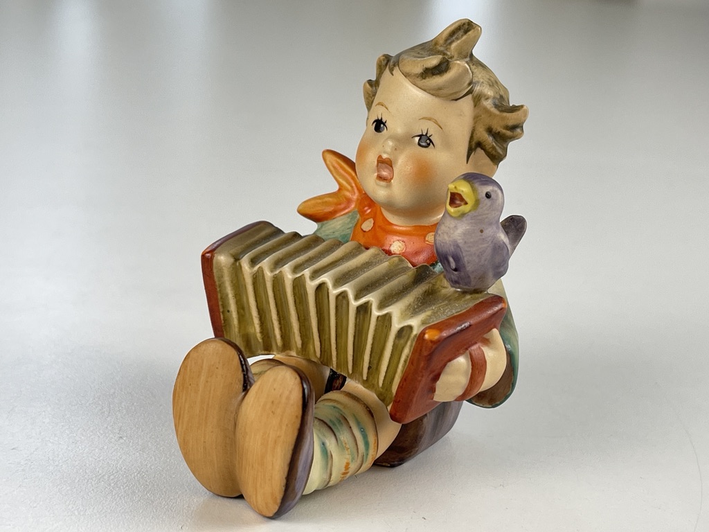  M.I. Hummel Figur 110/0 Heini, Bandoneonspieler 8,5 cm. 1 Wahl. Top Zustand   