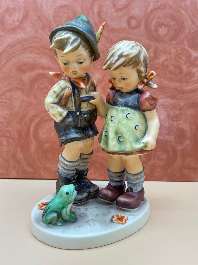 Hummel Figur 394 Das ängstliche Schwesterlein 17 cm. 1 Wahl - Top Zustand.