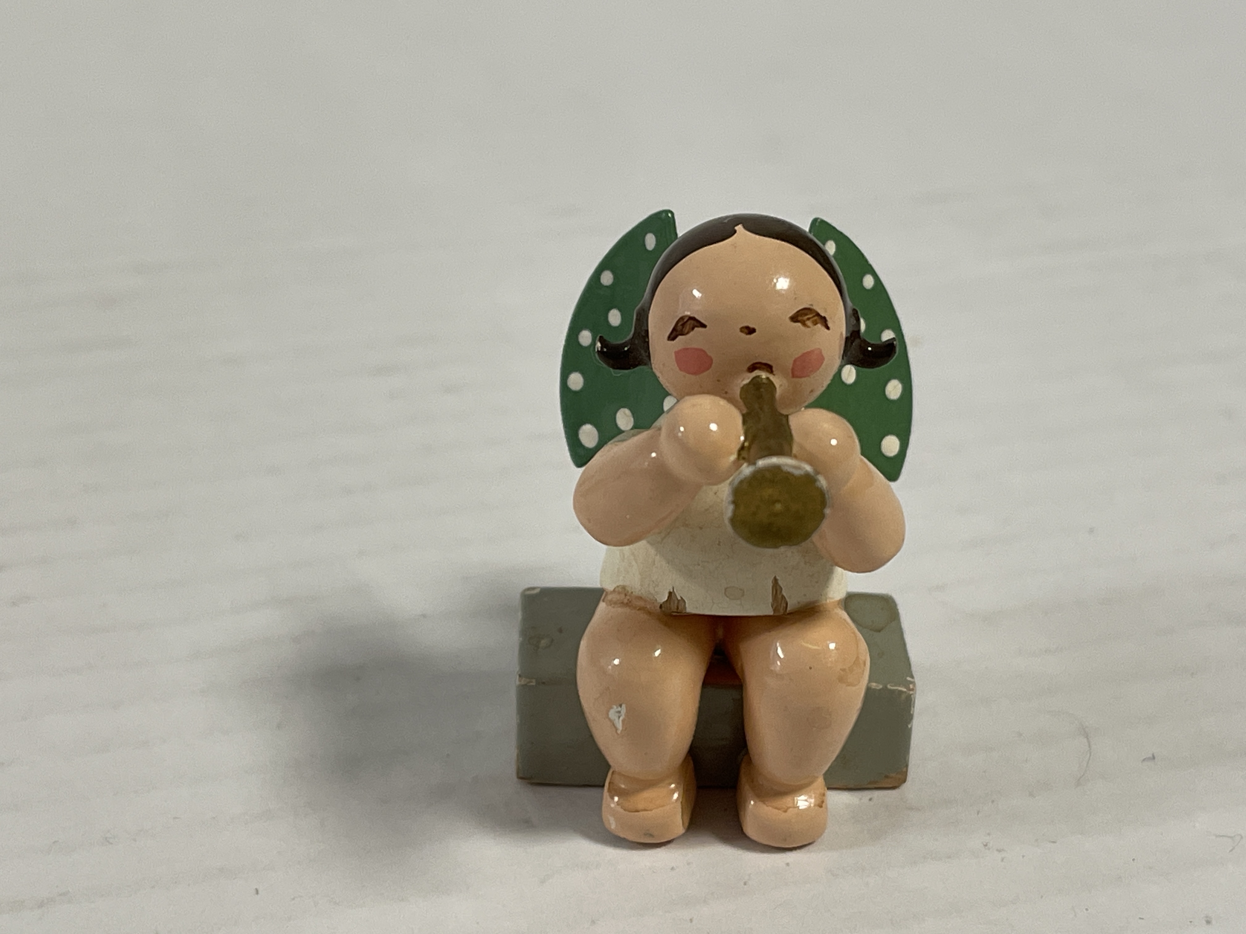 Erzgebirge Wendt und Kühn Figur Engel 5 cm. Zustand siehe Fotos   