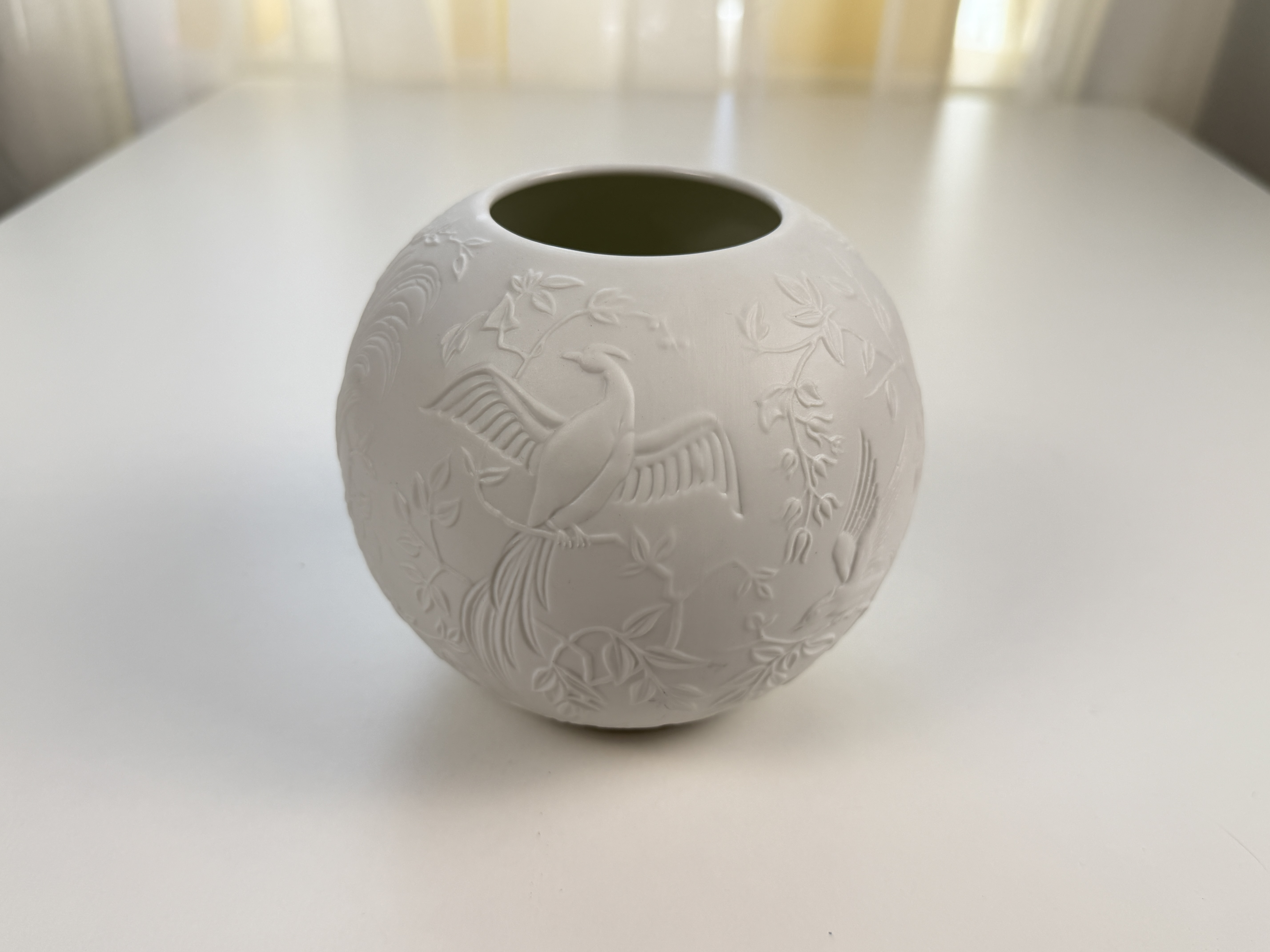 Kaiser Sammler Porzellan Vase 12,5 cm.  1 Wahl - Top Zustand   Kaiser Sammler Porzellan Vase 12,5 cm.  1 Wahl - Top Zustand