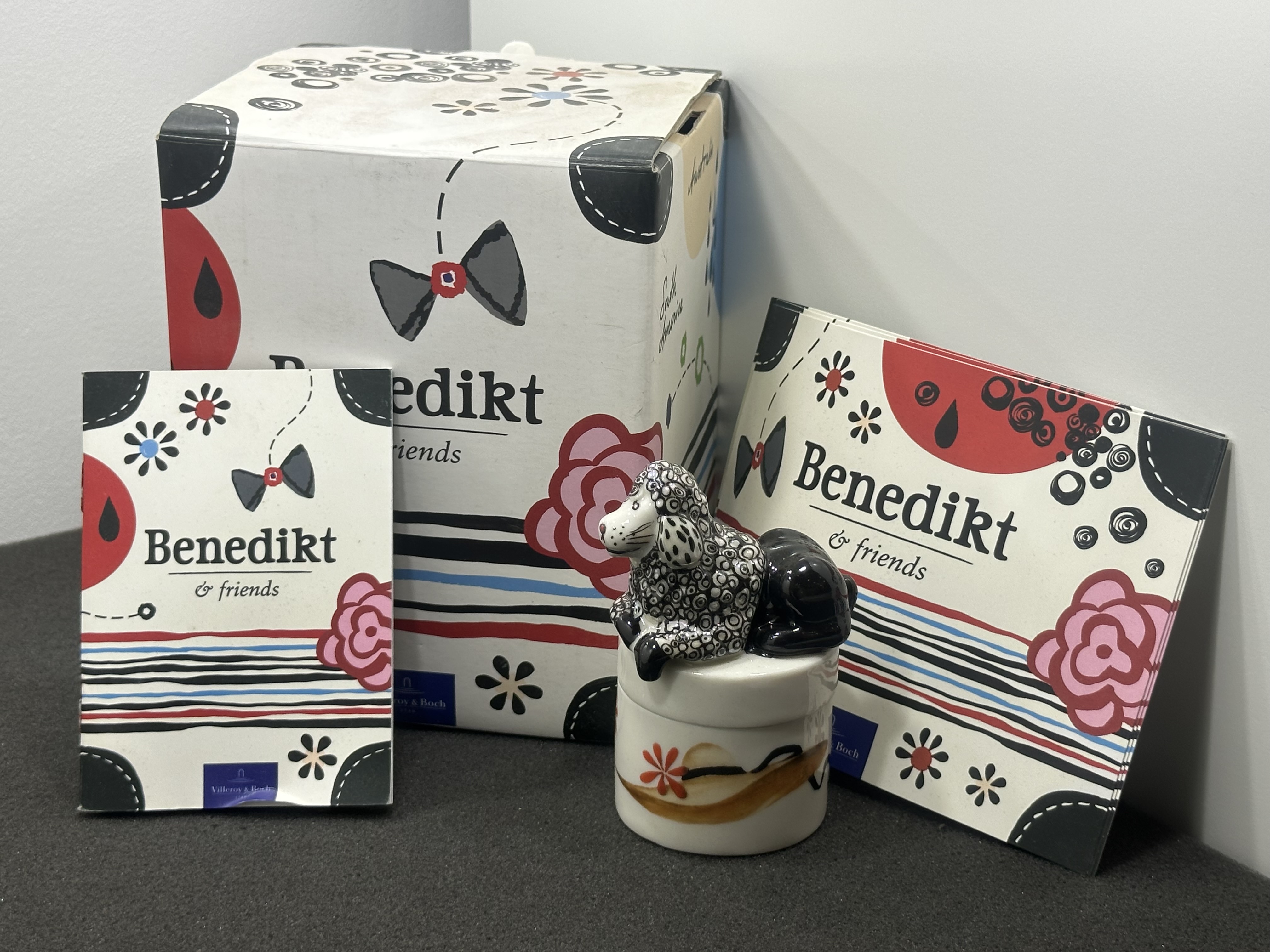 Villeroy und Boch Benedikt & friends Pudel auf Hutschachtel 9,7 cm, 1 Wahl - Top Zustand