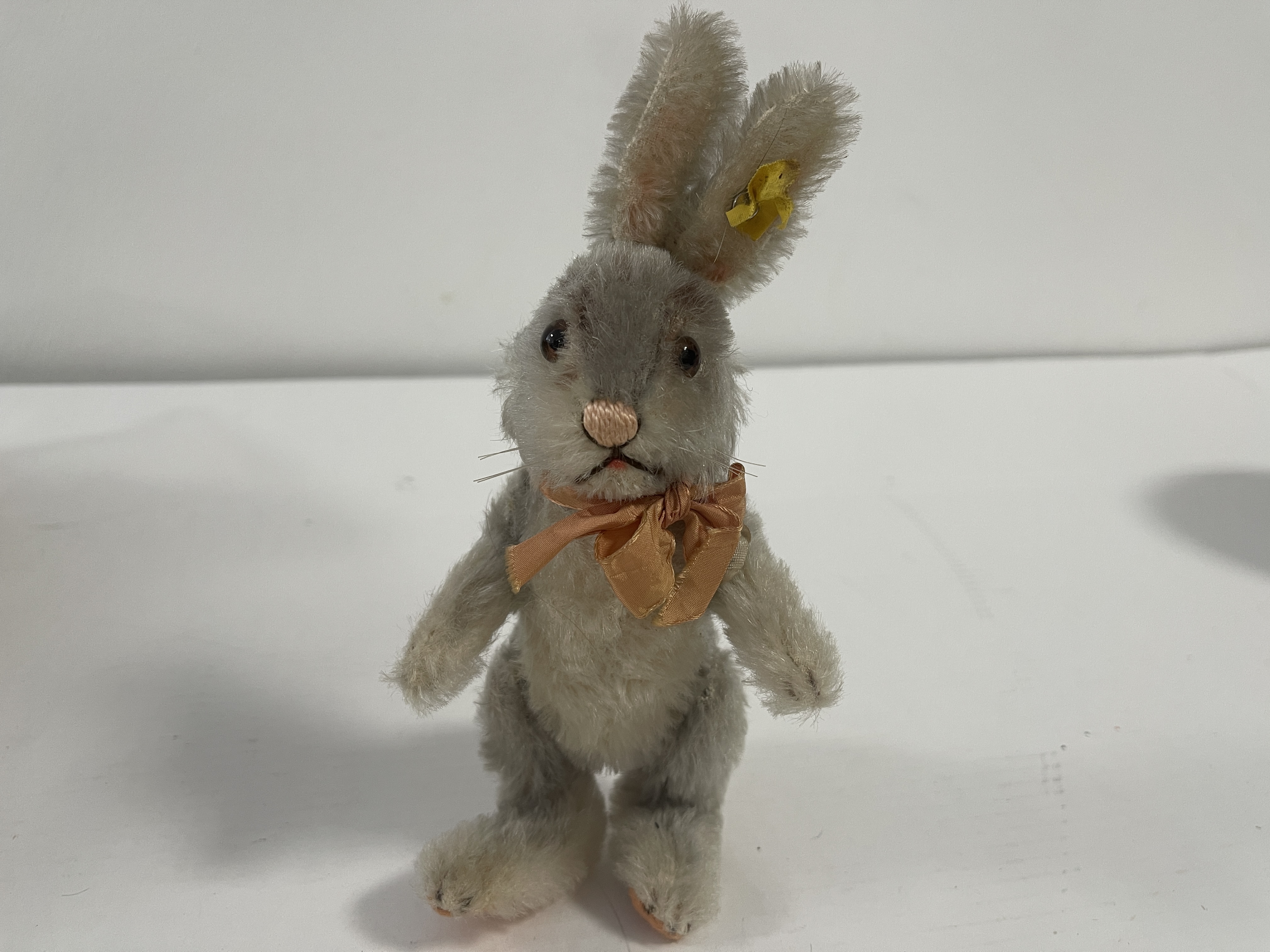 Steiff Tier Hase niki 19 cm. Zustand siehe Fotos   