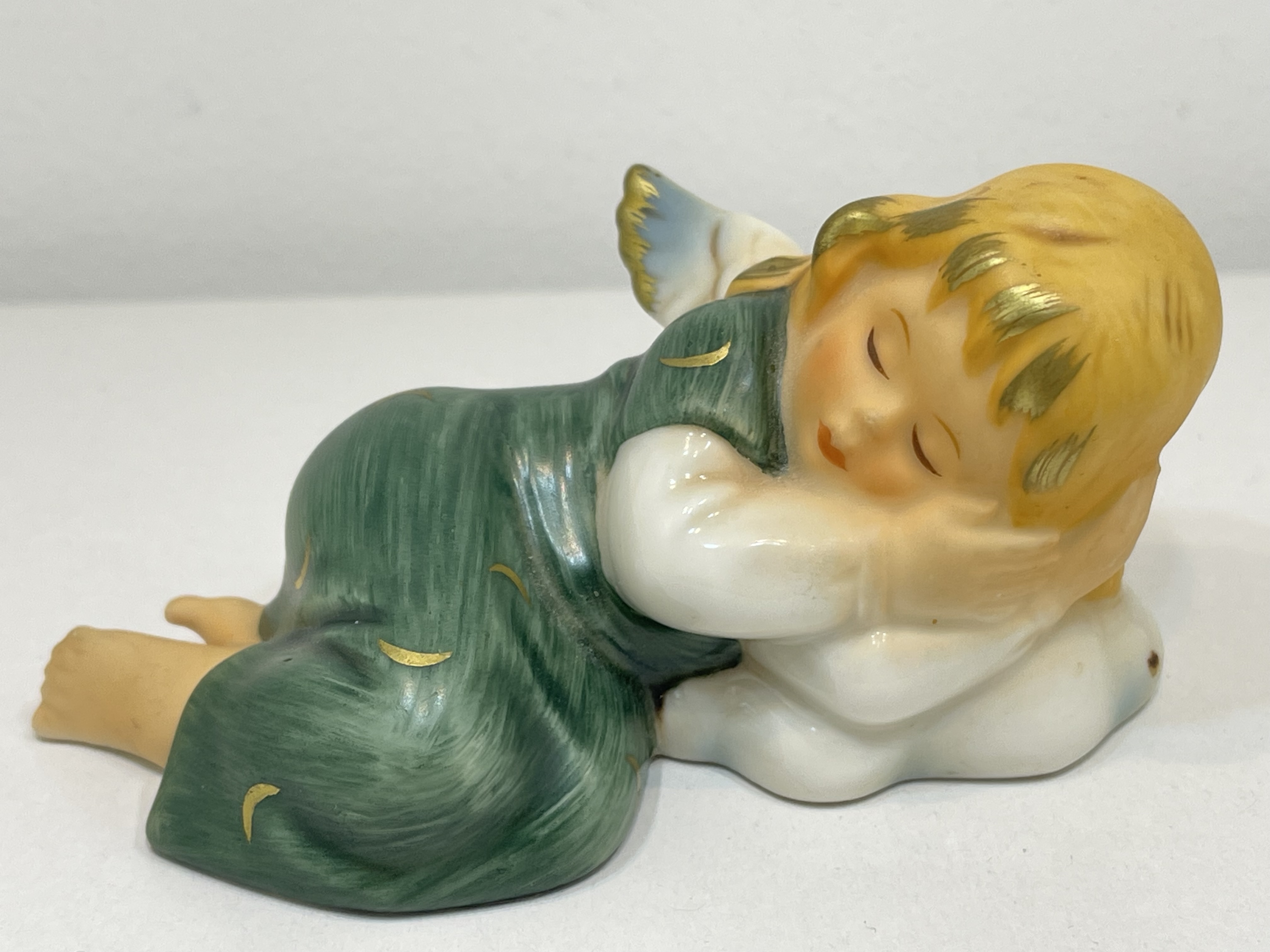 Goebel Figur Engel mit 10,5 cm. Zustand siehe Fotos  