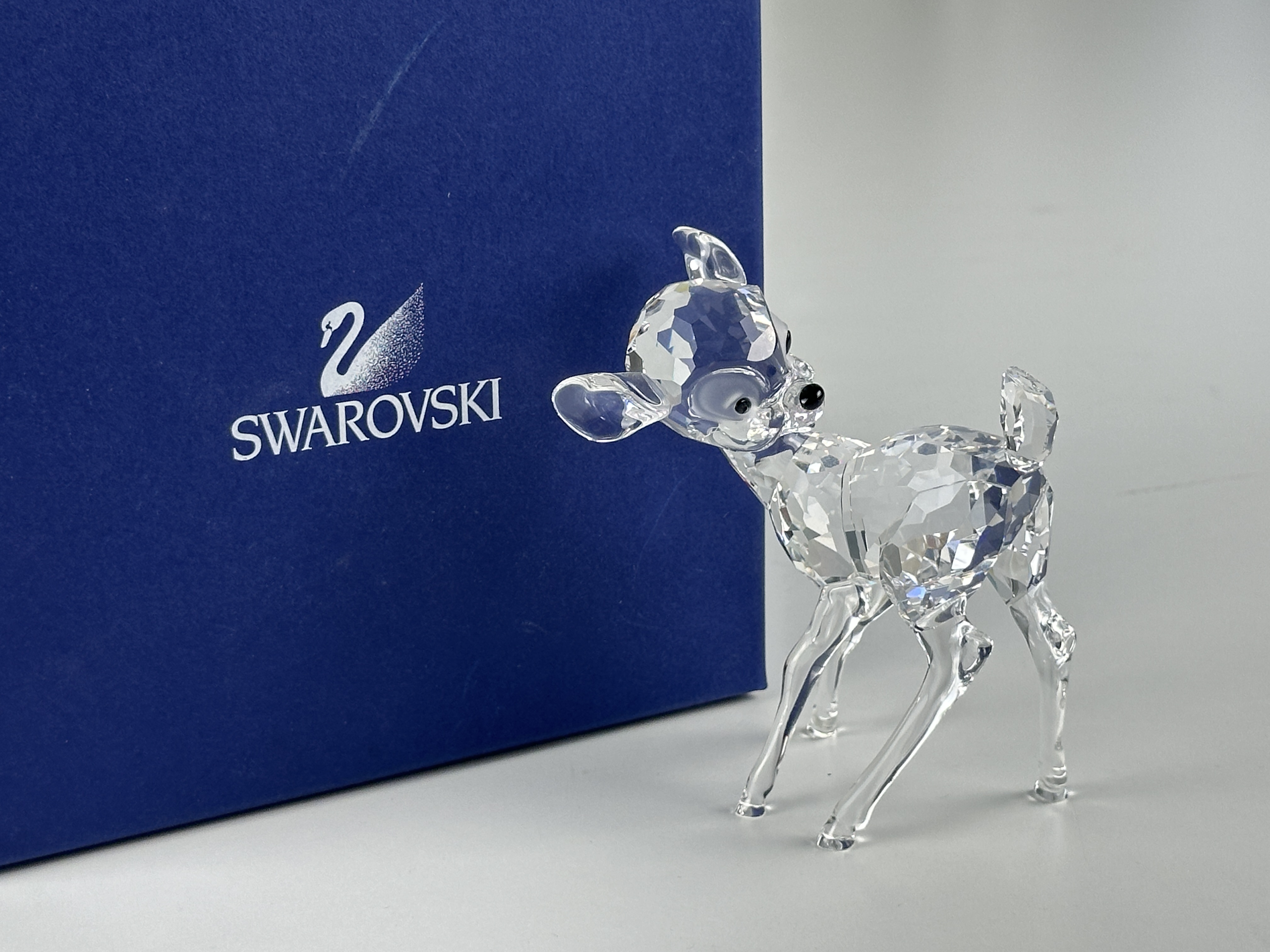 Swarovski Figur 943951 Disney Bambi 9,5 cm mit Kiste. Zustand Defekt