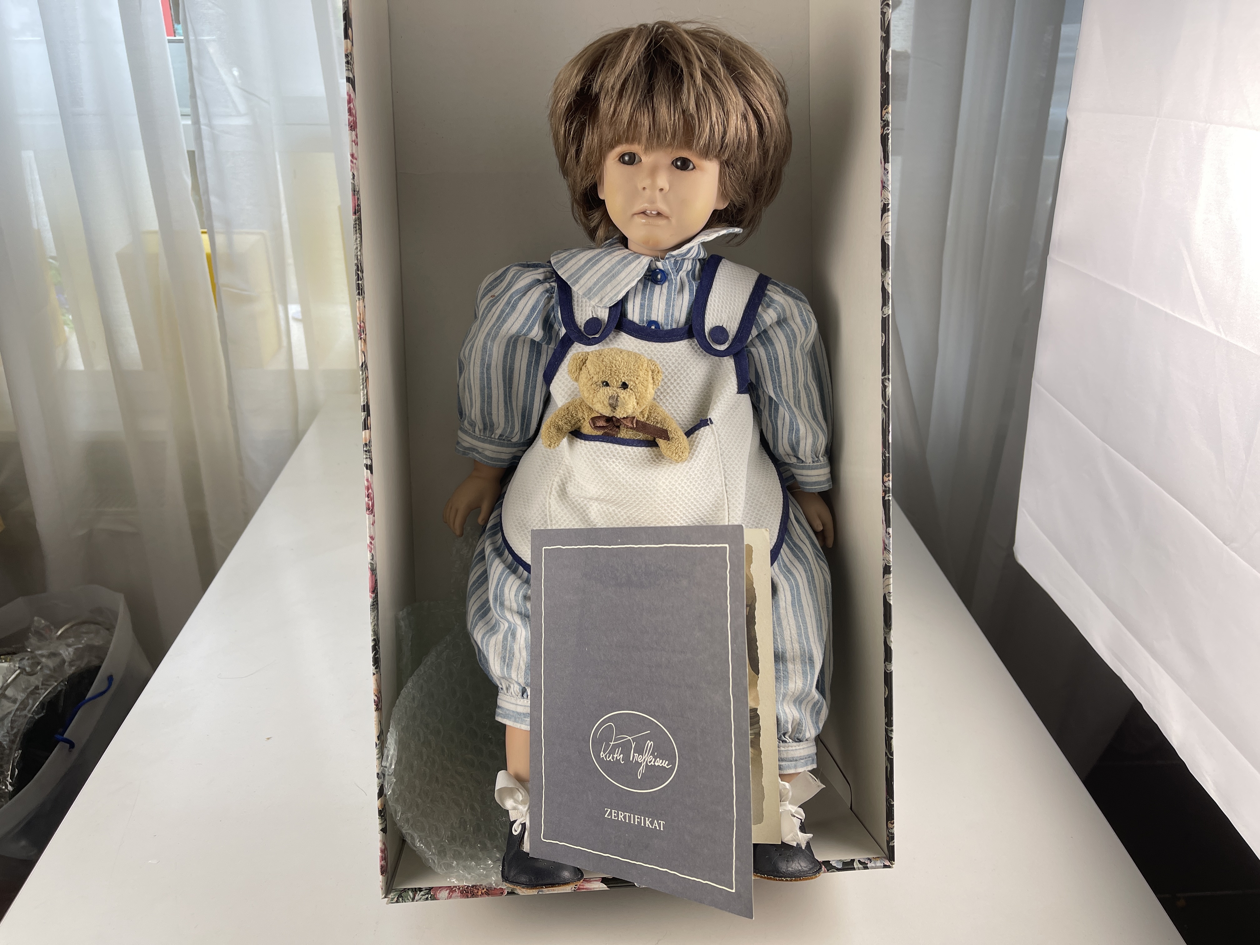 Künstlerpuppe Ruth Treffeisen Vinyl Puppe 52 cm. Zustand  siehe Fotos