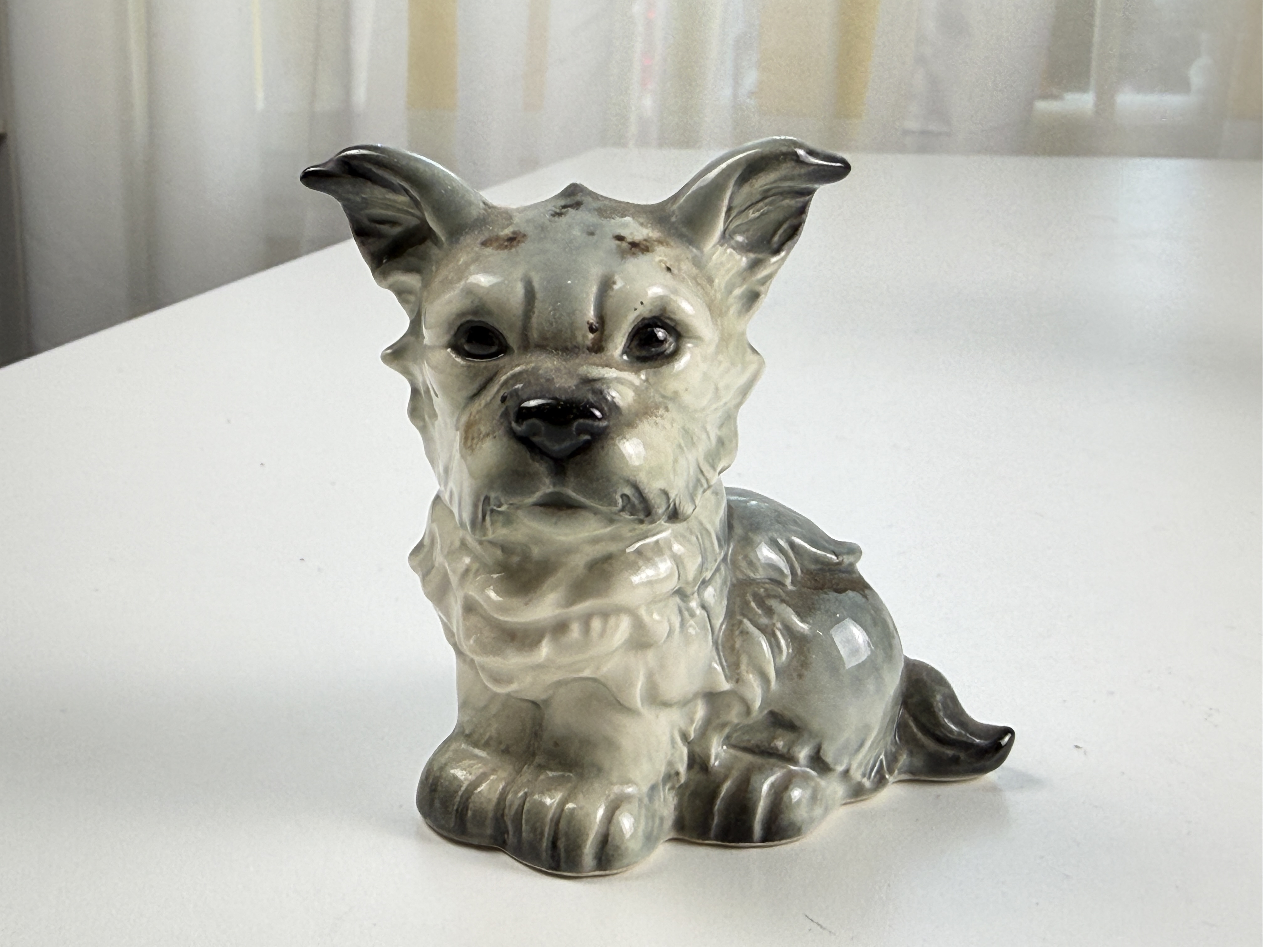  Goebel Figur Porzellan Hund 8 cm. Top Zustand