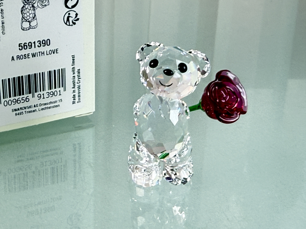 Swarovski Kris Bear A Rose with Love | Swarovski Crystals