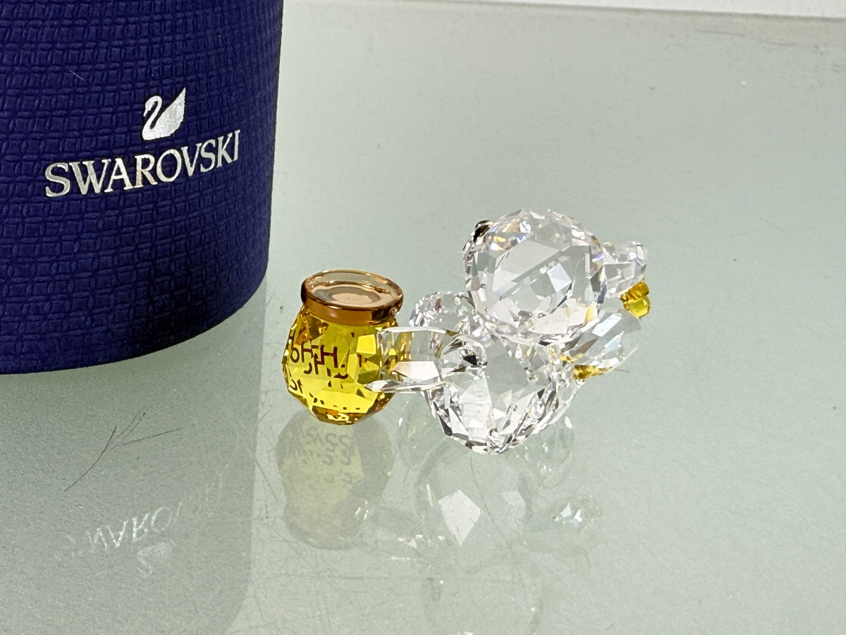 Swarovski Figurine 5491970 Kris Bear Sweet as Honey 4.1cm