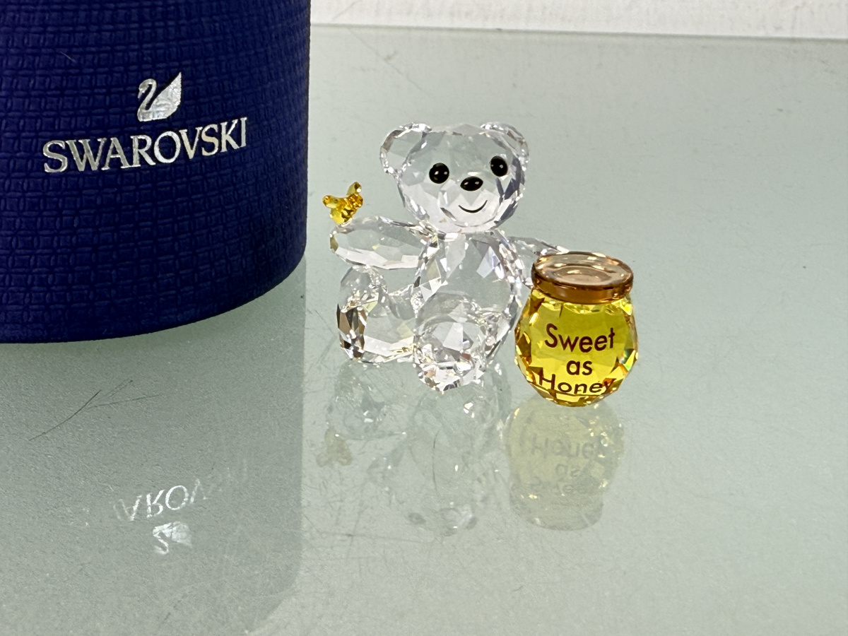 SWAROVSKI クリスベア Sweet as Honey Swarovski Figurine 5491970 Kris Bear Sweet as Honey 4.1cm