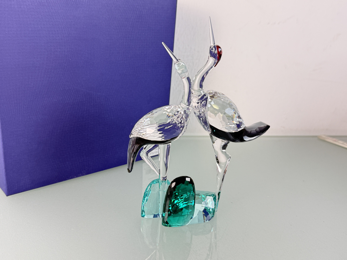 SWAROVSKI クリスタル灯台型置物　A040 Swarovski Figurine 5557819 Among Blue Mountains Singing Cranes
