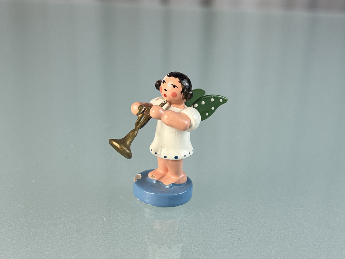 ERZGEBIRGE 木製オブジェ 女の子と木 Erzgebirge Figur Sammler Holzfigur 4,3 cm. Zustand siehe