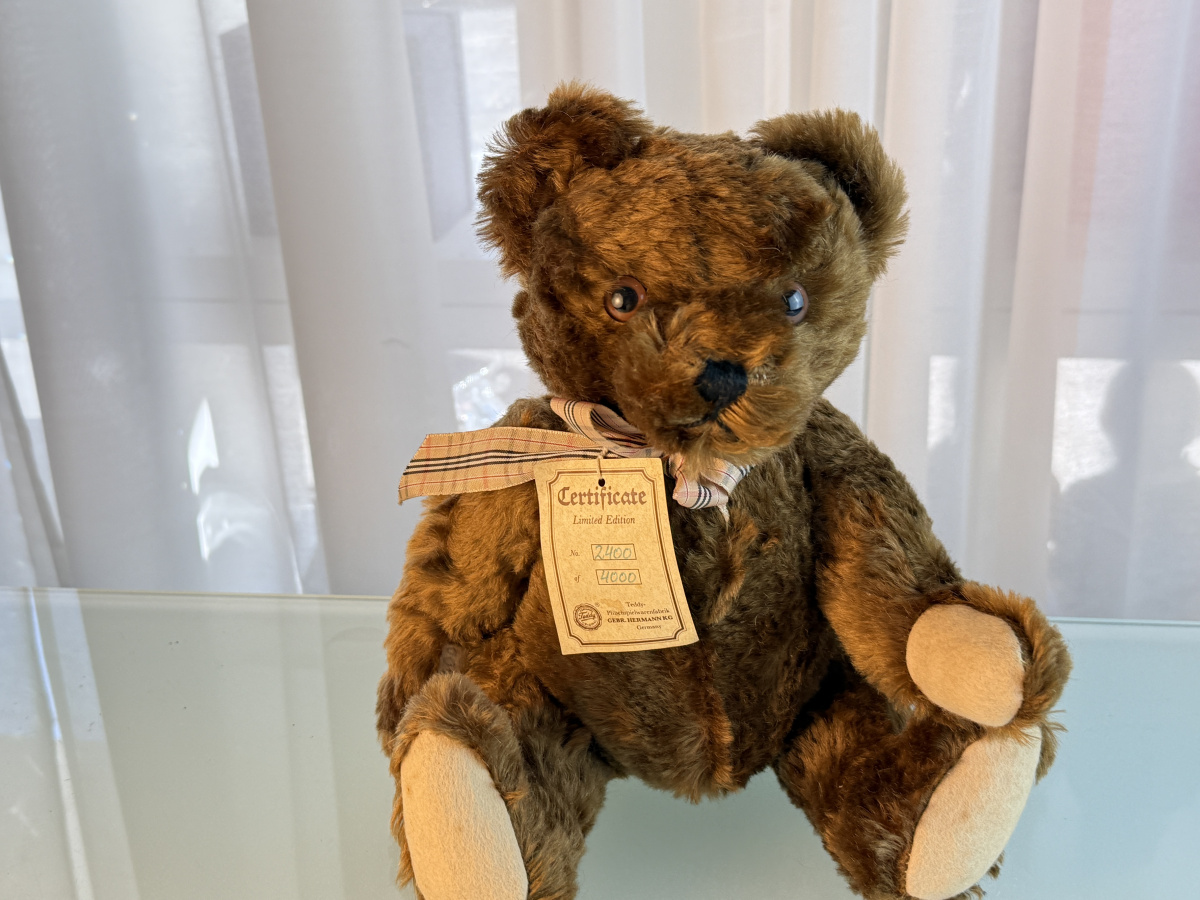 HERMANN TEDDY BEAR 限定品3000体　No.1713 Vintage Hermann Teddy Original Bear with all ID - 22 in