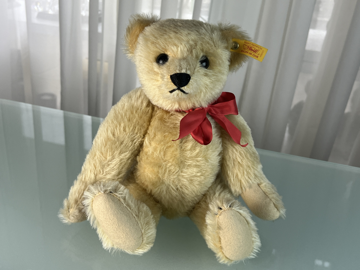 その他 STEIFF  TEDDYBEAR 2001 Steiff Bear of The Year 2001 Danbury MINT 666360 SR Number