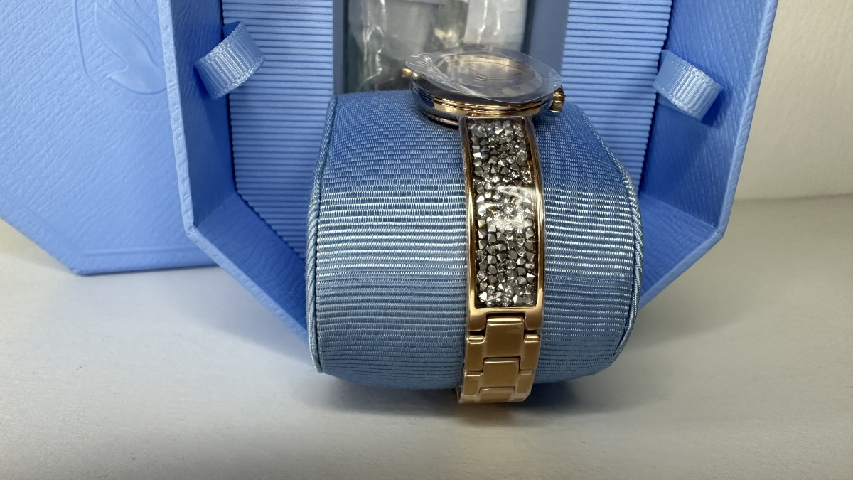 Swarovski Ladies Watch Rose Gold Tone 5656851 Excellent Condition