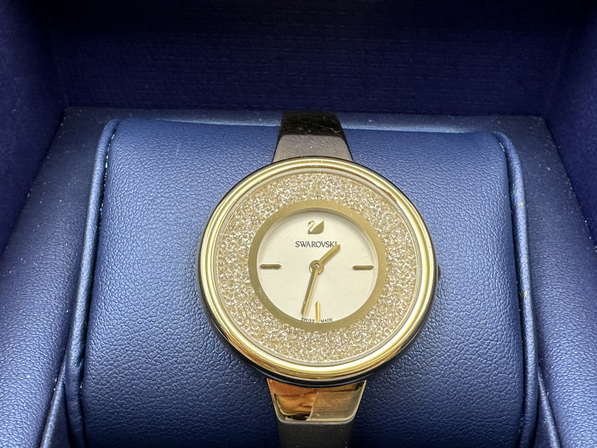 Swarovski レディース 時計 イエロー　美品 CF02A8C5-17C8-4B60-84E7-