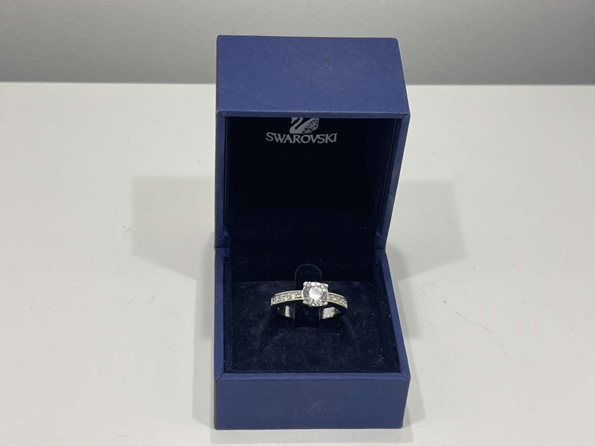 Swarovski ピンクストーン リングサイズ58 Swarovski Lucent Ring, Pink, Size 8 – Coughlin Jewelers