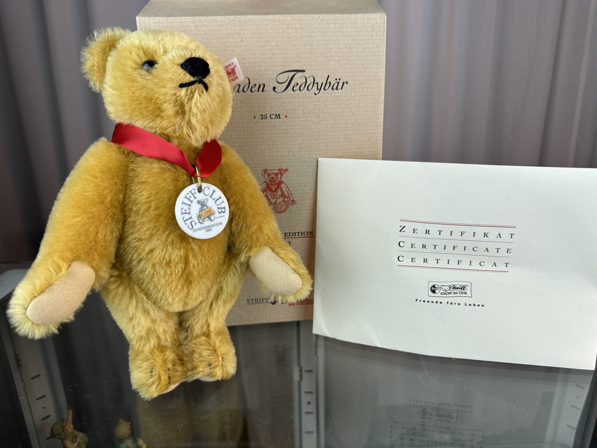 Hermann Jahresbär 2013 Steiff Animal 420320 Decades Teddy Bear 25 cm. Top Condition