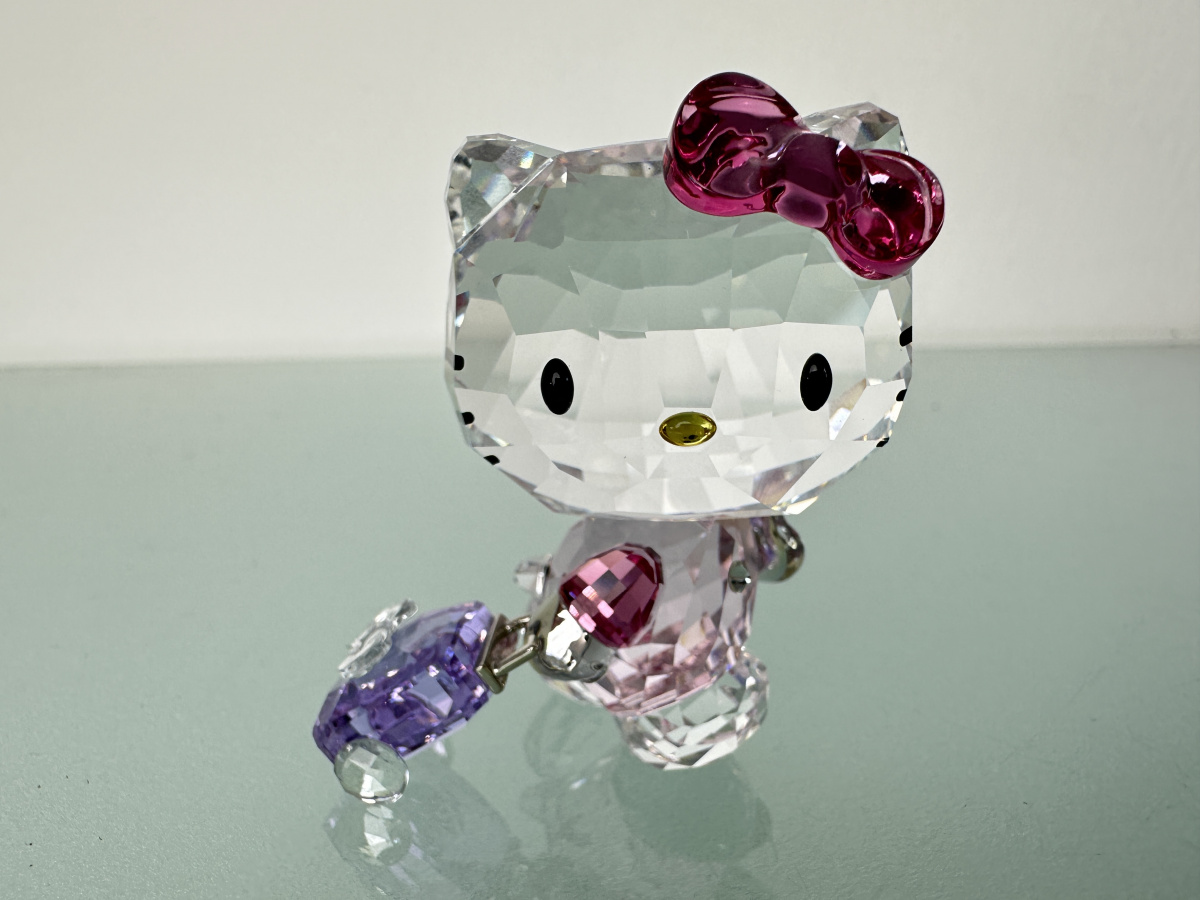 Swarovski Figurine 5279082 Hello Kitty Traveling 5cm Excellent